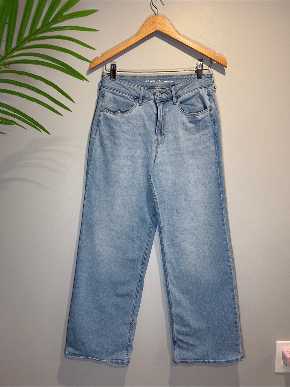 Old Navy Light Blue Wide-Leg Jeans